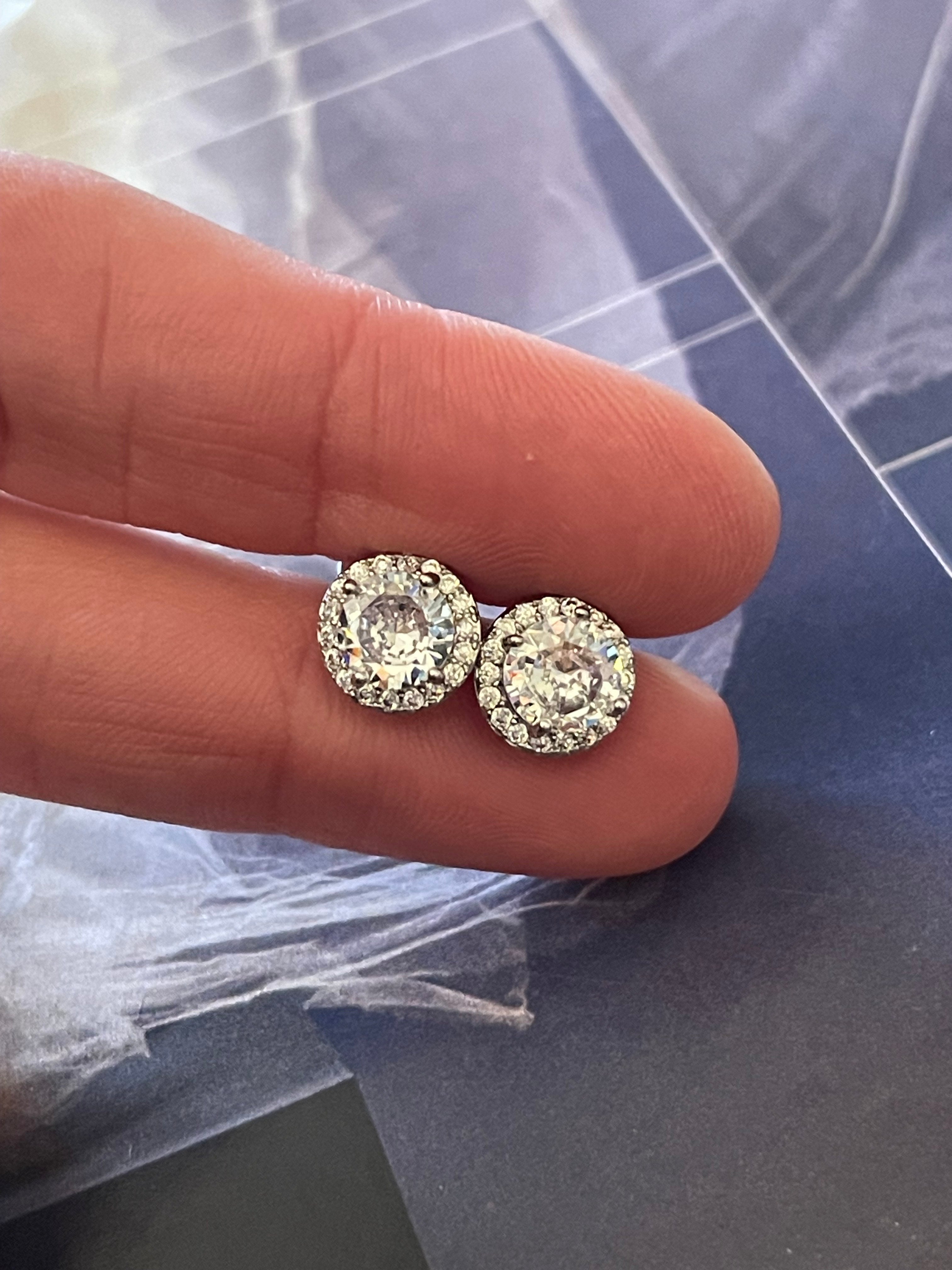 Aros Hippie Chic estilo Vintage de clasico diseño con maravillosos circones. Diametro 1 cm.