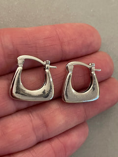 Aros plateados con forma de estribo — foto 8